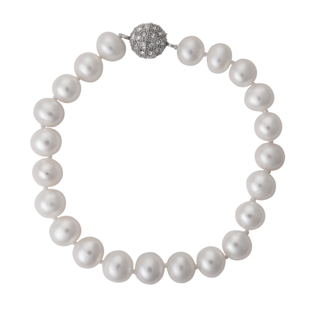 Delicate Freshwater Cultured Pearl Bracelet with Crystal Clasp