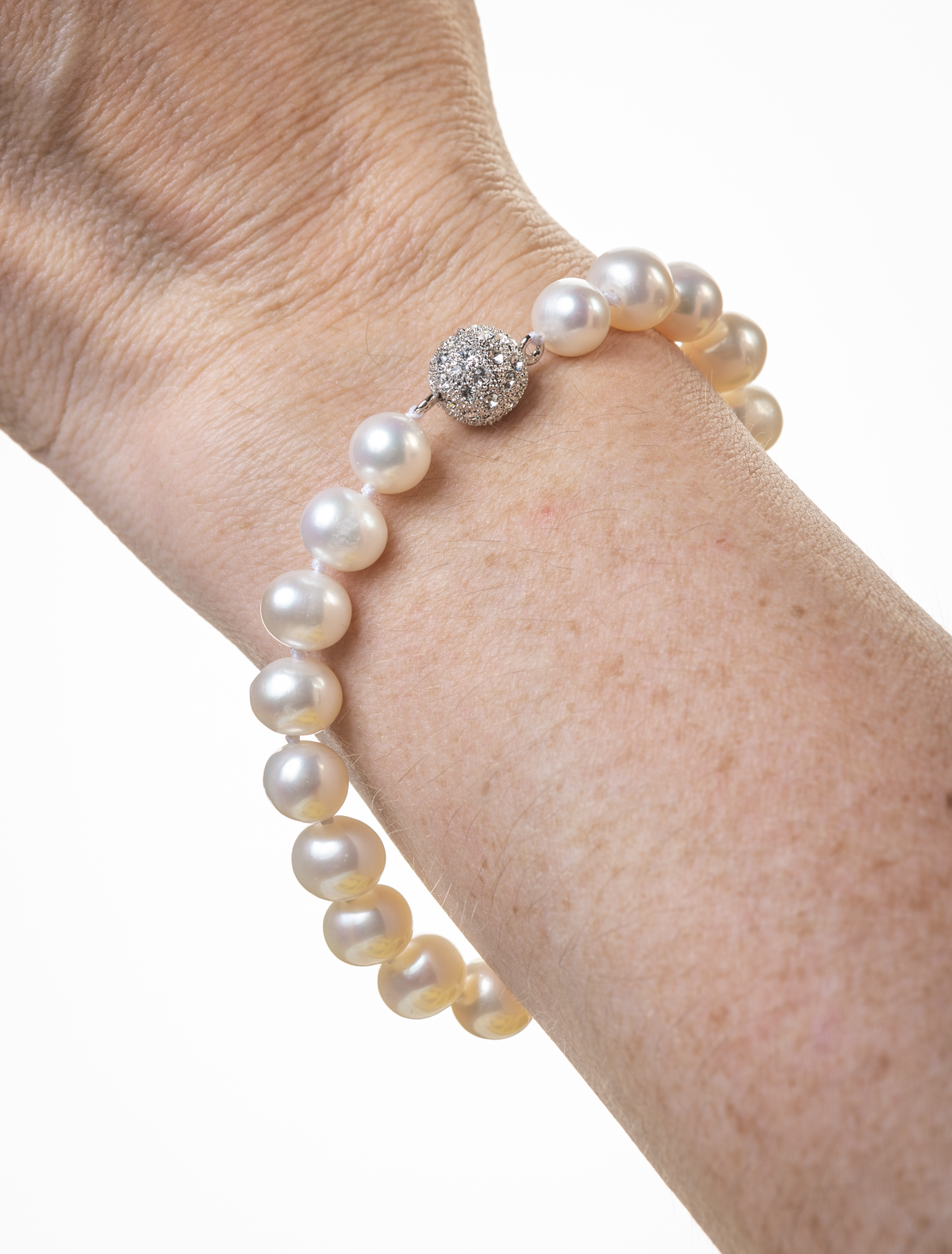 Delicate Freshwater Cultured Pearl Bracelet with Crystal Clasp